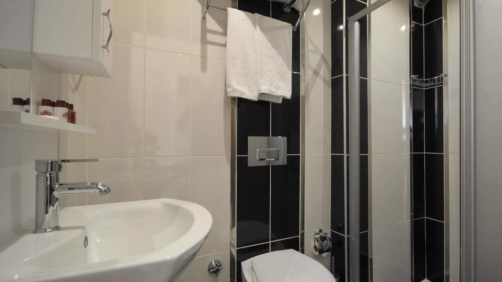 Pera Life Hotel Istanbul 4*,
